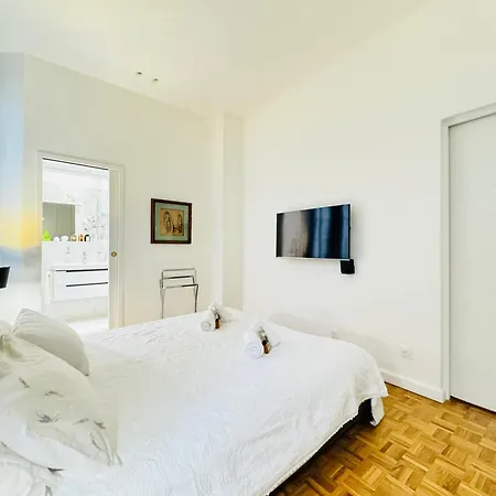 Le Guynemer - Beaux Arts Apartmán *